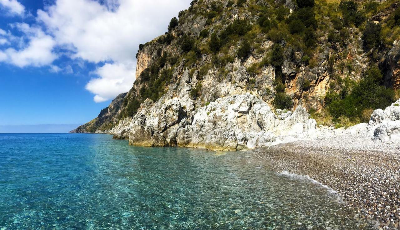 Apartmán By The Sea In Scario Exteriér fotografie